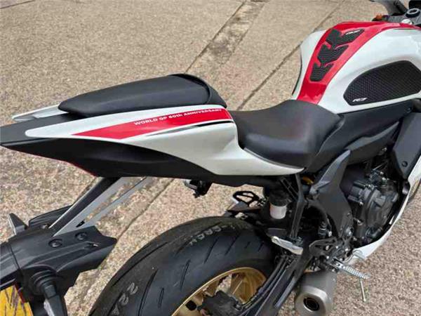 2024 Yamaha R7 WGP 60TH ANNIVERSARY RED/WHITE