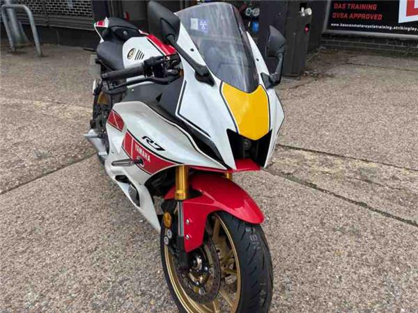 2024 Yamaha R7 WGP 60TH ANNIVERSARY RED/WHITE