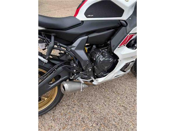 2024 Yamaha R7 WGP 60TH ANNIVERSARY RED/WHITE
