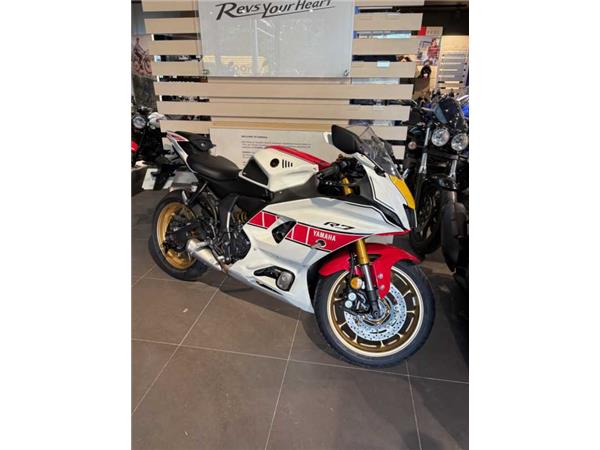 2024 Yamaha R7 WGP 60TH ANNIVERSARY RED/WHITE