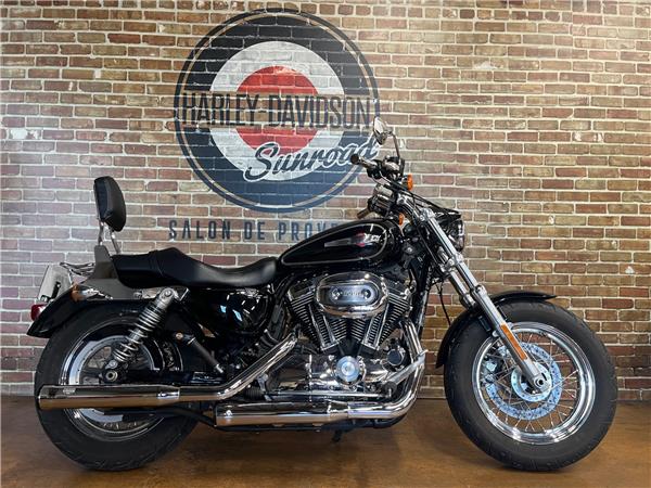 2017 HARLEY-DAVIDSON CUSTOM