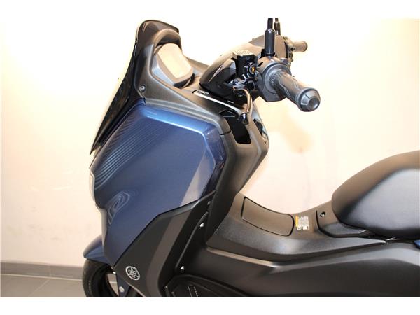 YAMAHA N-MAX 125