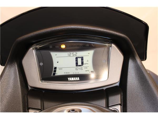 YAMAHA N-MAX 125