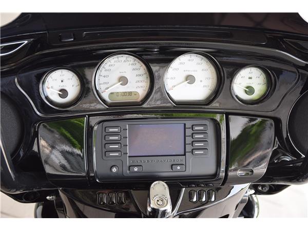 FLHX Street Glide mit Jekill&Hyde Auspuff