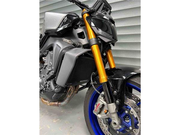 2024 Yamaha MT-09 SP SILVER