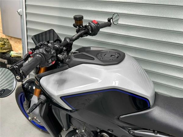 2024 Yamaha MT-09 SP SILVER