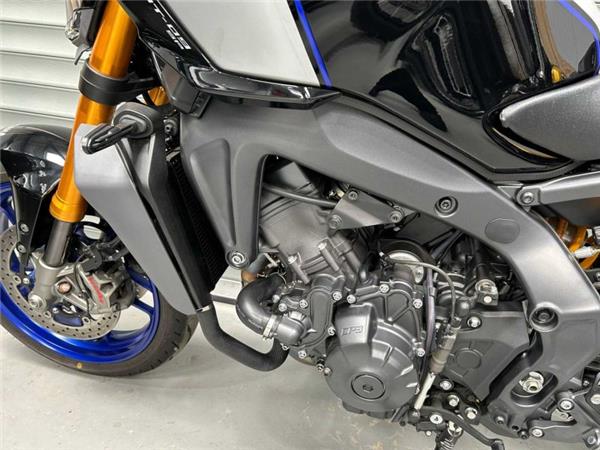 2024 Yamaha MT-09 SP SILVER