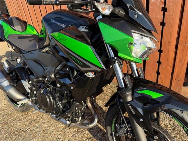 2023 Kawasaki Z400 GREEN