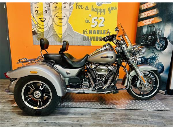 2017 HARLEY-DAVIDSON FREEWHEELER