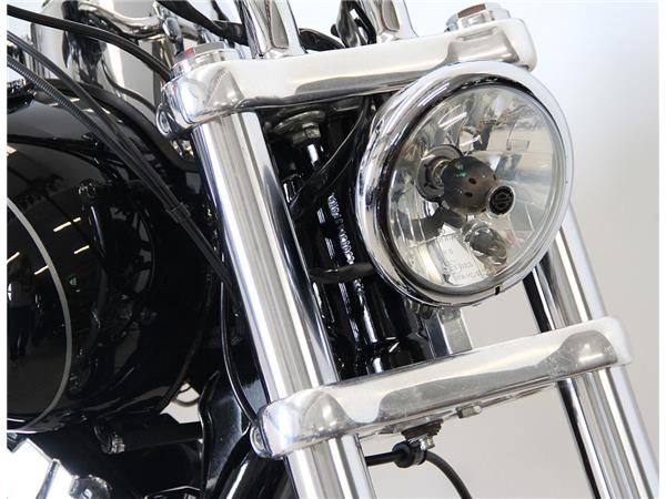 FXDC SUPER GLIDE CUSTOM MY2011