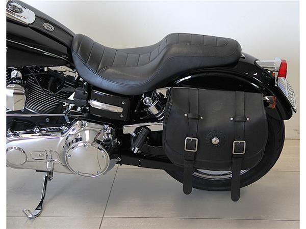 FXDC SUPER GLIDE CUSTOM MY2011
