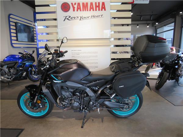 YAMAHA  MT-09   