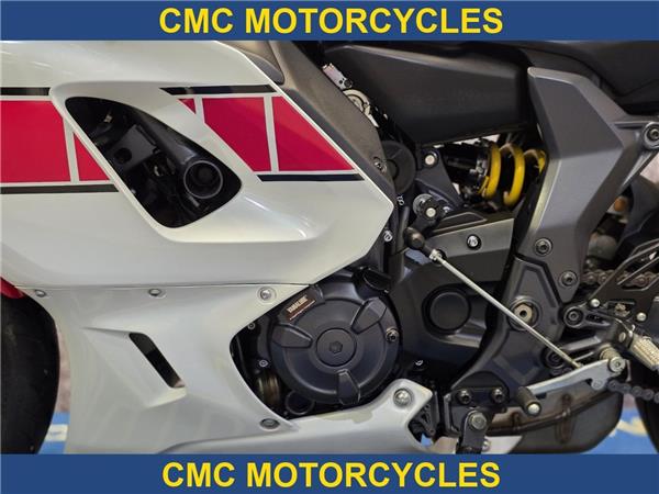  Yamaha R7 R7