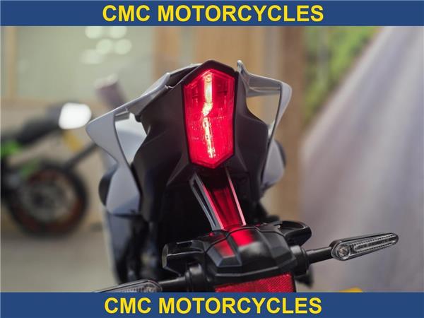 Yamaha R7 R7