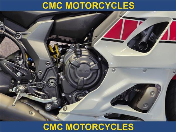  Yamaha R7 R7