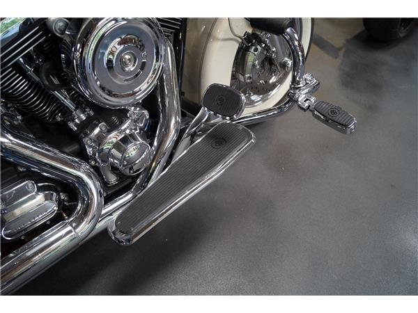 Harley-Davidson ROAD KING CLASSIC KESS-TECH Garantie FLHRC