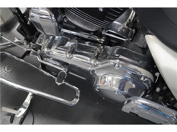 Harley-Davidson ROAD KING CLASSIC KESS-TECH Garantie FLHRC
