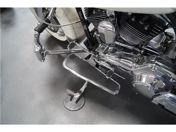 Harley-Davidson ROAD KING CLASSIC KESS-TECH Garantie FLHRC