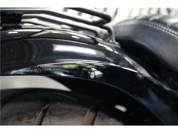 Harley-Davidson STREET BOB 107 Vance&Hines 180´er 1.Hand FXBB