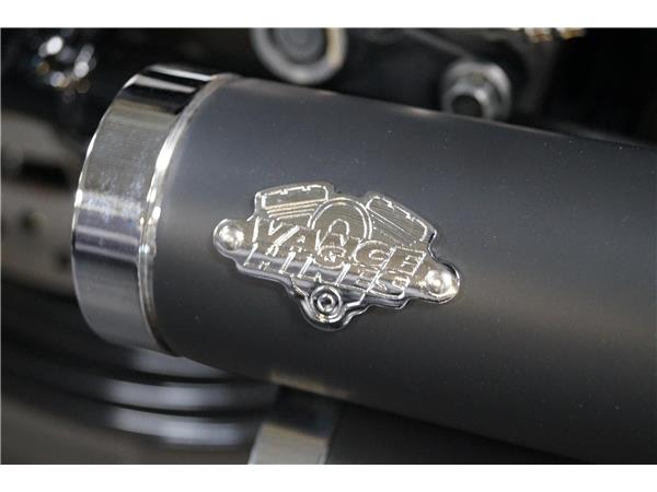 Harley-Davidson STREET BOB 107 Vance&Hines 180´er 1.Hand FXBB