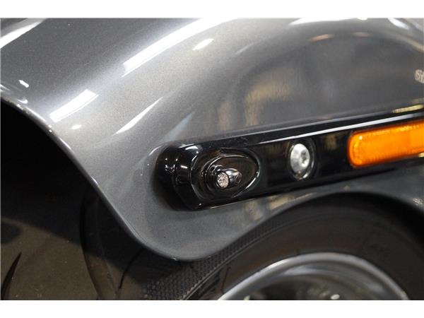 Harley-Davidson BREAKOUT 114 MILLER Auspuff mit ABE aus 1.Hand - 260´er Hinterrad FXBRS