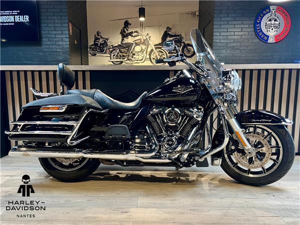 2018 HARLEY-DAVIDSON ROAD KING