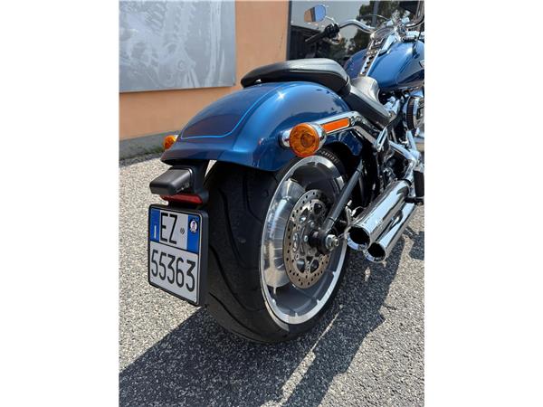 Harley-Davidson Softail FLFBS - Fat Boy