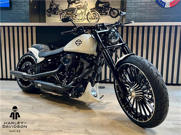 2017 HARLEY-DAVIDSON BREAKOUT