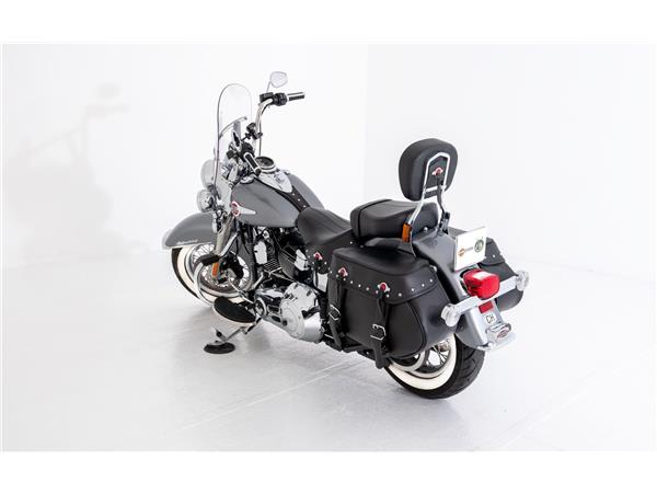 2017 HARLEY-DAVIDSON Softail FLSTC Softail Heritage Classic ABS