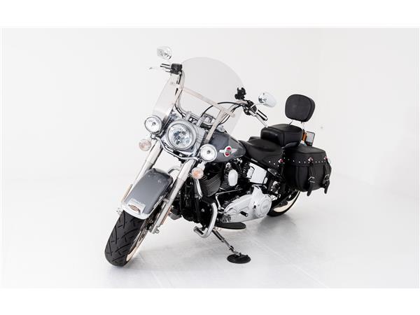 2017 HARLEY-DAVIDSON Softail FLSTC Softail Heritage Classic ABS