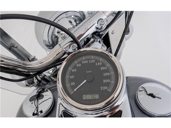 2017 HARLEY-DAVIDSON Softail FLSTC Softail Heritage Classic ABS