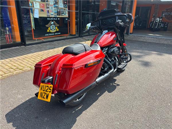 2025 HARLEY-DAVIDSON STREET GLIDE