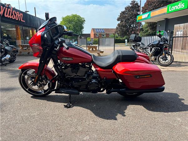2025 HARLEY-DAVIDSON STREET GLIDE