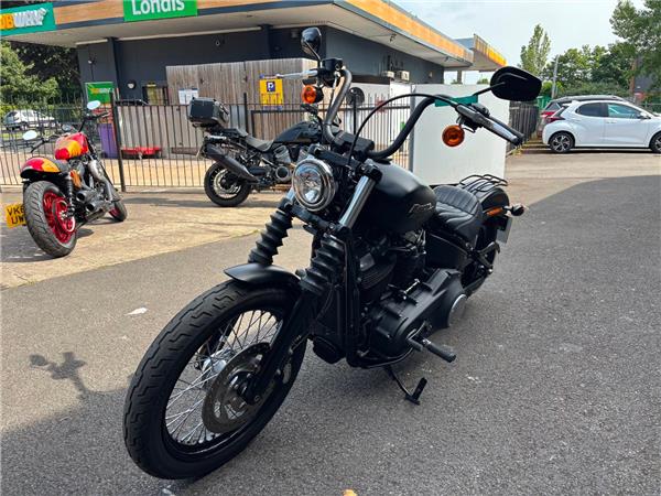 2019 HARLEY-DAVIDSON STREET BOB