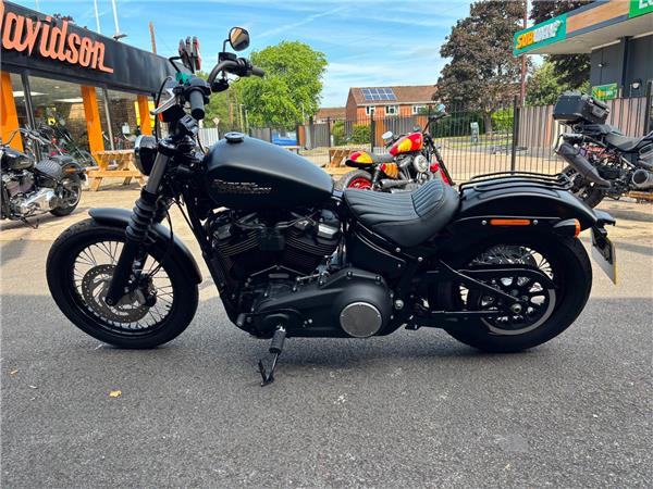 2019 HARLEY-DAVIDSON STREET BOB