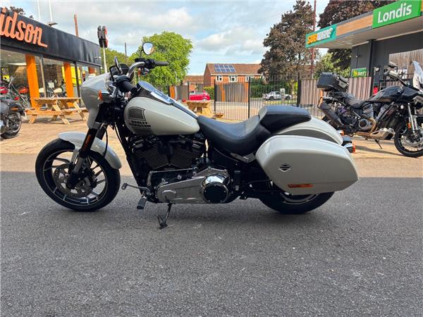 2023 HARLEY-DAVIDSON SOFTAIL FLSB SPORT GLIDE