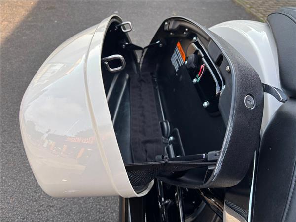 2023 HARLEY-DAVIDSON SOFTAIL FLSB SPORT GLIDE