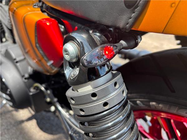2016 HARLEY-DAVIDSON IRON 883
