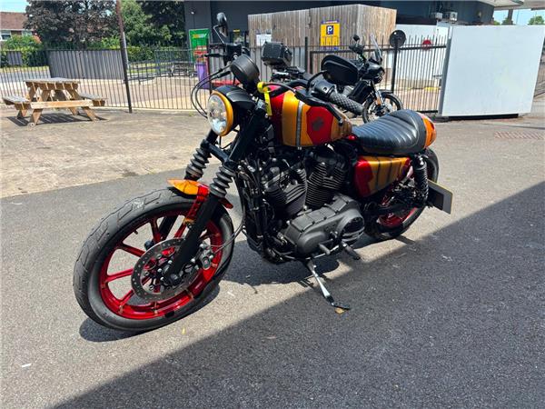 2016 HARLEY-DAVIDSON IRON 883