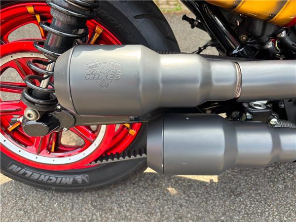 2016 HARLEY-DAVIDSON IRON 883