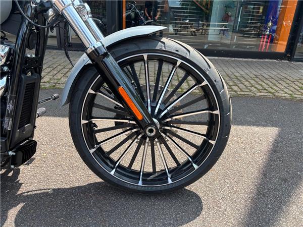 2025 HARLEY-DAVIDSON BREAKOUT 117 