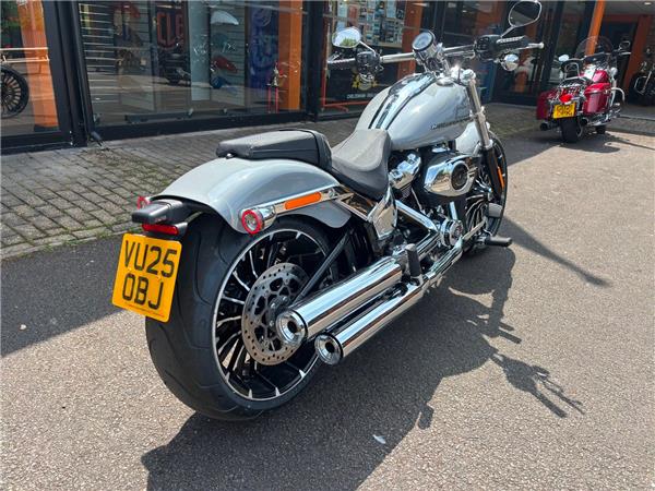2025 HARLEY-DAVIDSON BREAKOUT 117 
