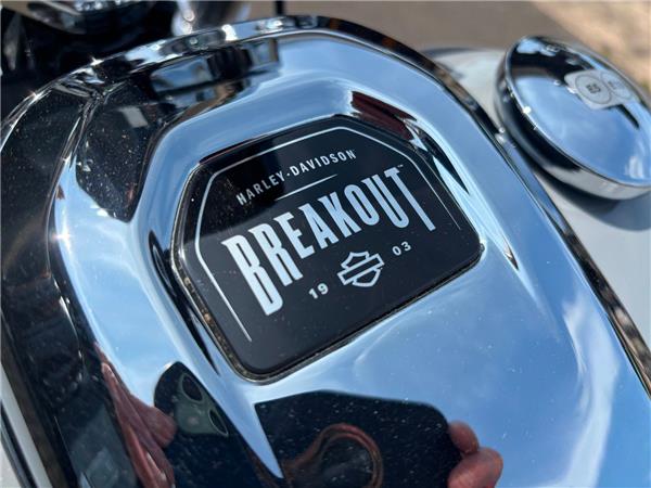 2025 HARLEY-DAVIDSON BREAKOUT 117 