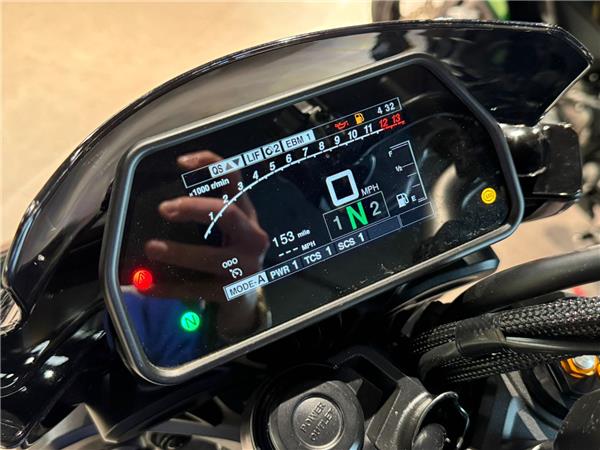 2024 YAMAHA MT-10
