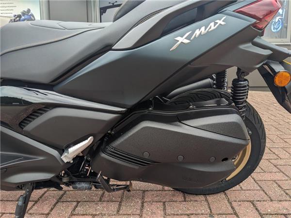 2023 Yamaha XMAX 300