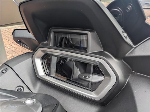 2023 Yamaha XMAX 300