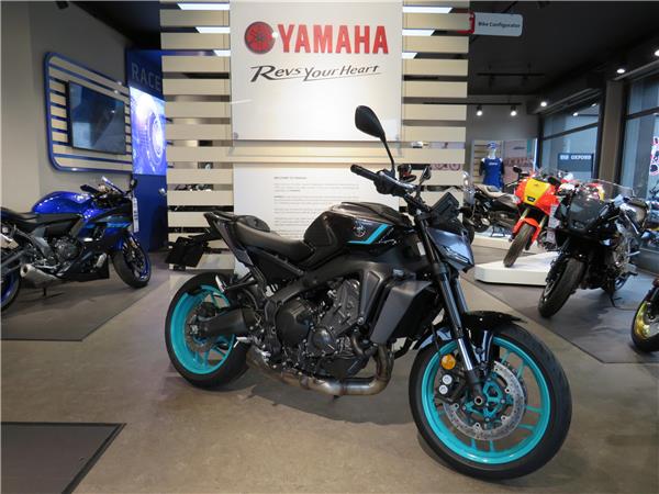 YAMAHA MT-09 