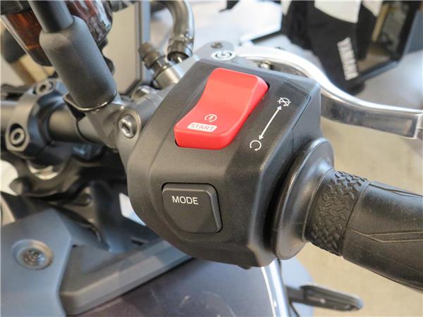 YAMAHA MT-09 