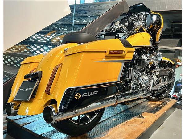2022 HARLEY-DAVIDSON CVO FLHXSE Street Glide CVO 117