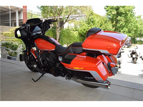 FLHXSE CVO Street Glide - 445 KM!!!
